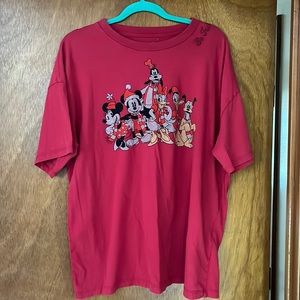 Disney x AE Holiday Mickey and Friends Oversized Tee